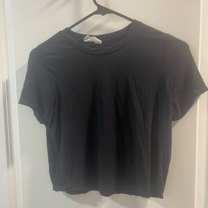 Alo Yoga Classic Black Women's Crewneck Tee